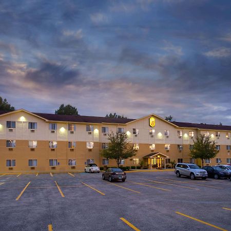 Отель Super 8 By Wyndham Cromwell/Middletown Экстерьер фото