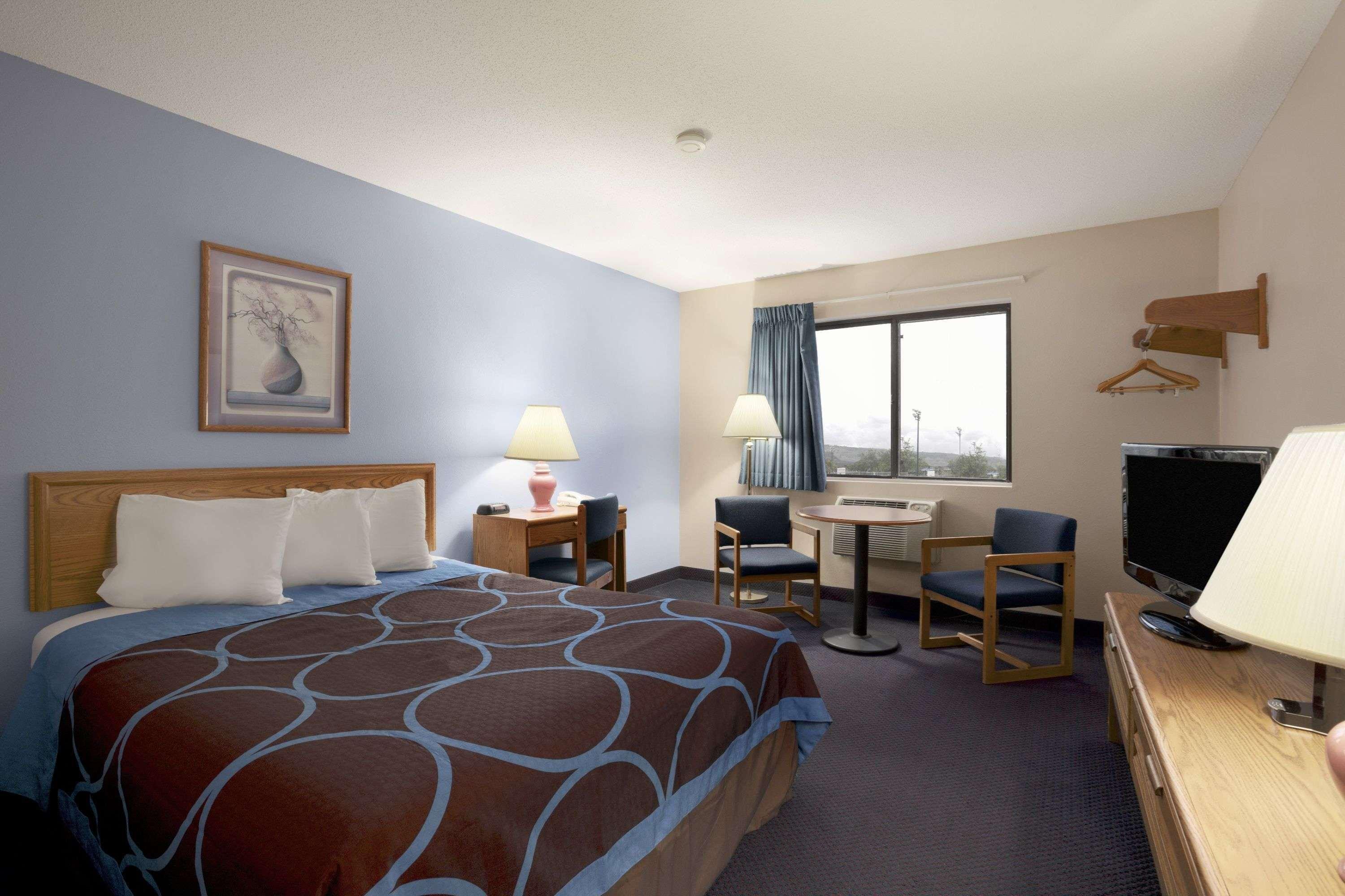Отель Super 8 By Wyndham Cromwell/Middletown Экстерьер фото