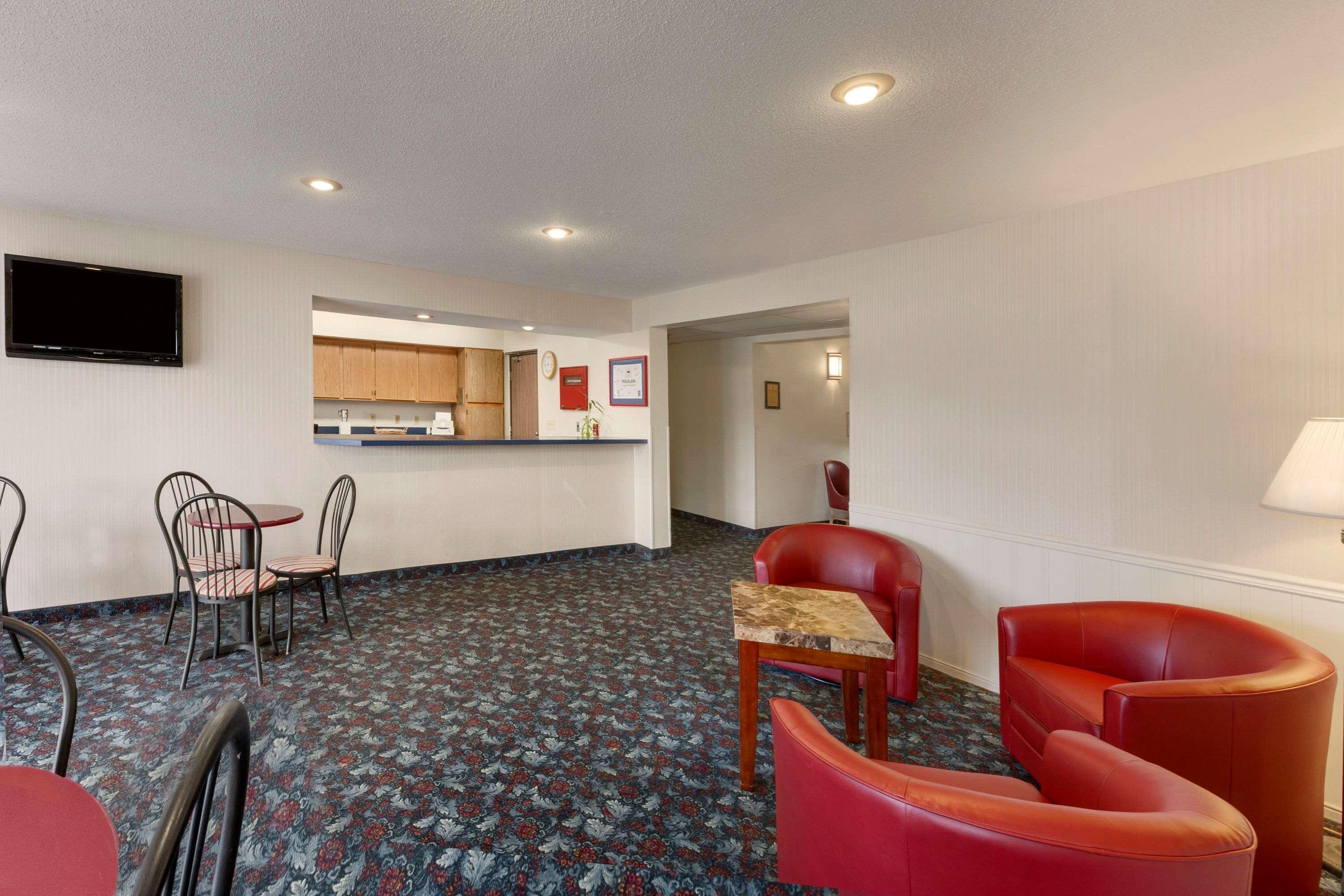 Отель Super 8 By Wyndham Cromwell/Middletown Экстерьер фото